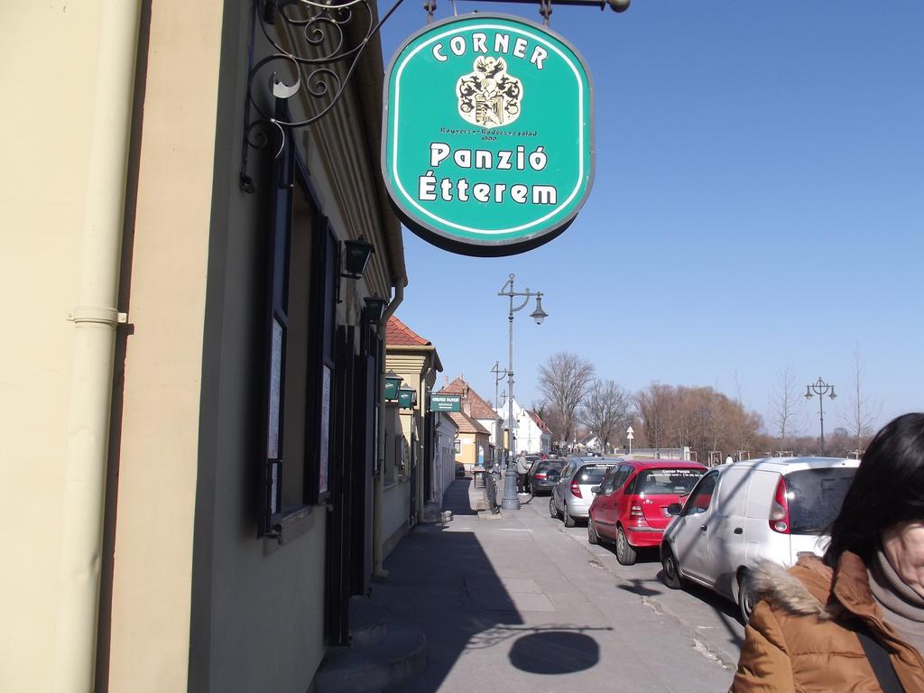 Corner Panzio Hotel Szentendre Exterior photo